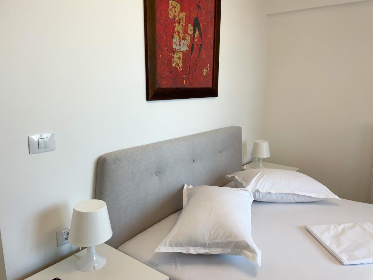 Azure Sea Apartments - Bychoice Mamaia Eksteriør billede