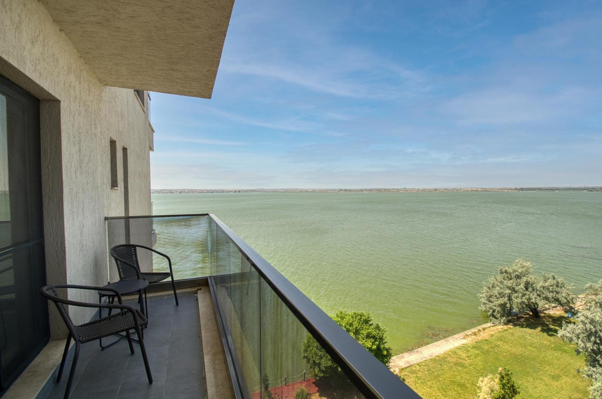 Azure Sea Apartments - Bychoice Mamaia Eksteriør billede